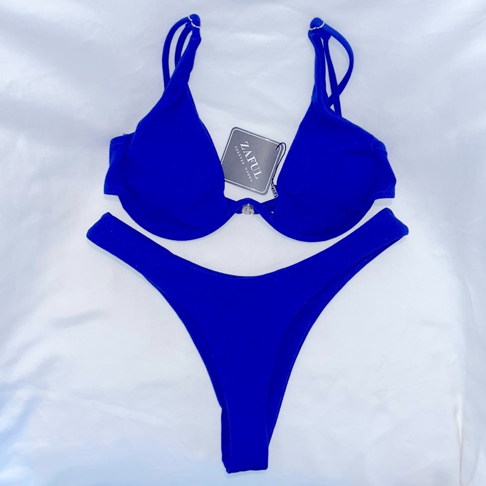 Zaful NWT Blue Swimsuit/Bikini - Size S (US 4)